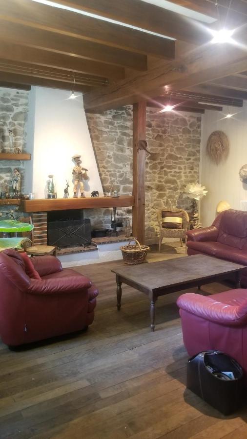 Chambres Et Gite Dans Un Lieu Calme Et Champetre Gourge Les Grippeaux Proche Parthenay Kültér fotó