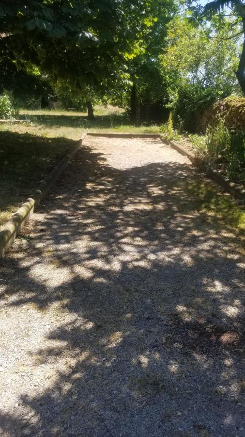 Chambres Et Gite Dans Un Lieu Calme Et Champetre Gourge Les Grippeaux Proche Parthenay Kültér fotó