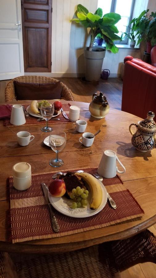 Chambres Et Gite Dans Un Lieu Calme Et Champetre Gourge Les Grippeaux Proche Parthenay Kültér fotó