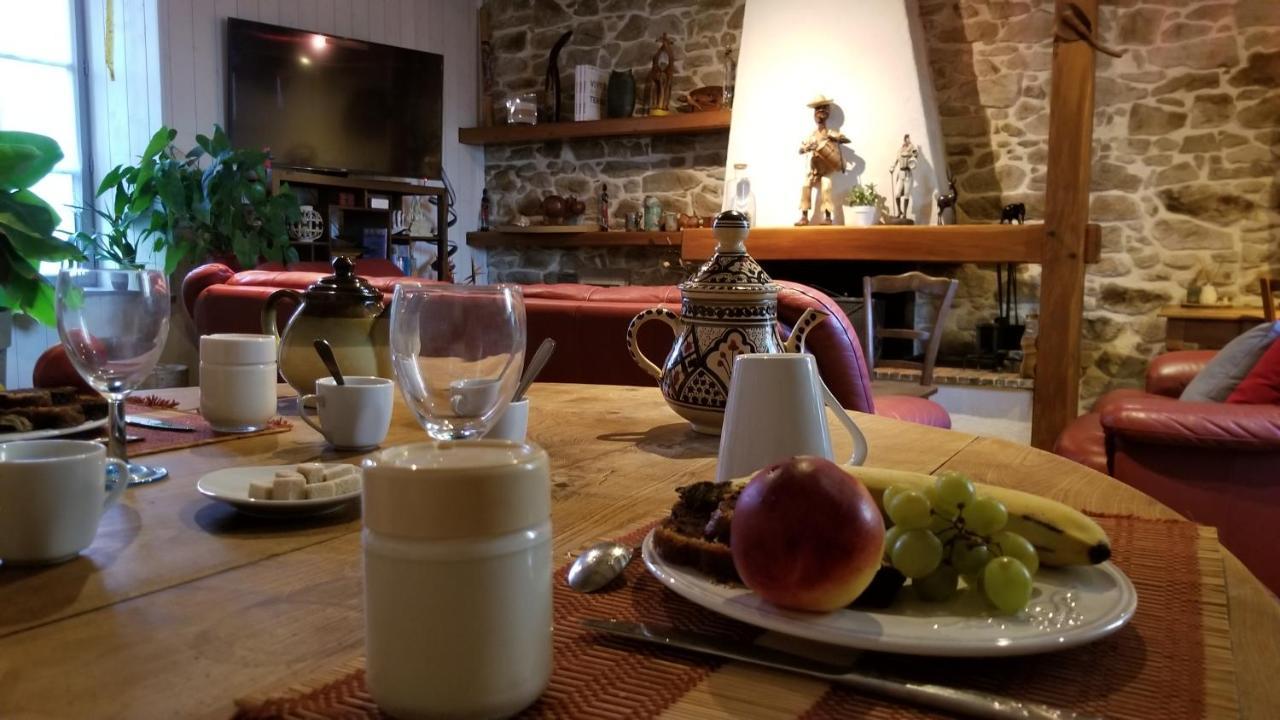 Chambres Et Gite Dans Un Lieu Calme Et Champetre Gourge Les Grippeaux Proche Parthenay Kültér fotó